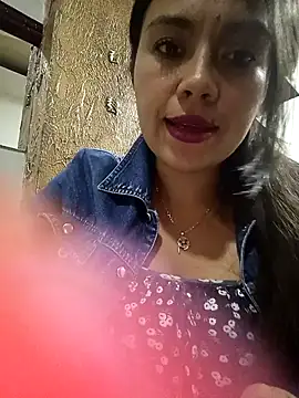 Snapshot of LIZ-06_ chatting on February 11, 12:28 am LIZ-06 online show from February 11, 12:28 am