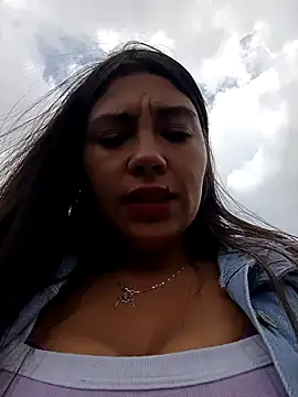 Snapshot of LIZ-06_ chatting on February 15, 5:07 pm LIZ-06 online show from February 15, 5:07 pm