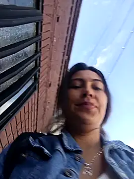 Snapshot of LIZ-06_ chatting on February 21, 12:50 pm LIZ-06 online show from February 21, 12:50 pm