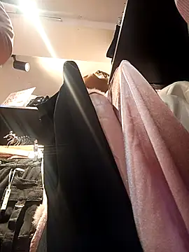 Snapshot of LIZ-06_ chatting on March 18, 11:31 pm LIZ-06 online show from March 18, 11:31 pm