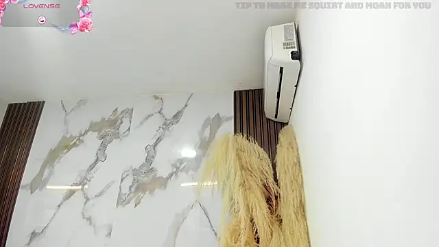 briannaduque online show from September 29, 5:18 pm