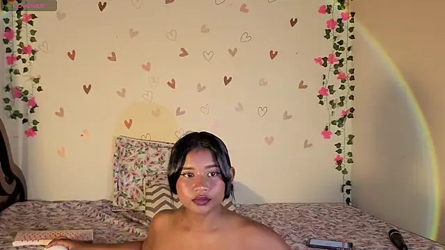 emmamillher online show from May 30, 1:46 am