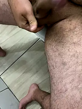 Snapshot of FabioF698 chatting on November 13, 2:32 am FabioF698 online show from November 13, 2:32 am