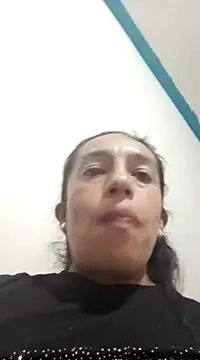 yaz guzman online show from December 15, 11:09 pm