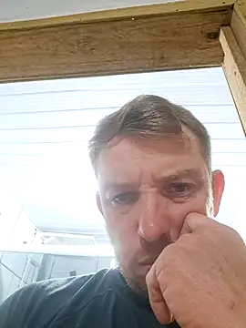 Snapshot of BimodalMood chatting on July 1, 1:18 am BimodalMood online show from July 1, 1:18 am
