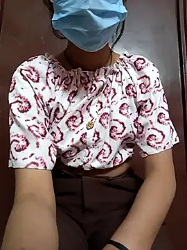 Snapshot of BabySlimmy10 chatting on December 14, 10:07 pm BabySlimmy10 online show from December 14, 10:07 pm