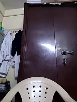 Snapshot of BabySlimmy10 chatting on November 27, 7:27 pm BabySlimmy10 online show from November 27, 7:27 pm