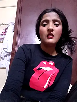 Snapshot of BabySlimmy10 chatting on March 1, 6:43 pm BabySlimmy10 online show from March 1, 6:43 pm