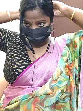 Snapshot of sheela28 chatting on December 6, 9:35 pm sheela28 online show from December 6, 9:35 pm