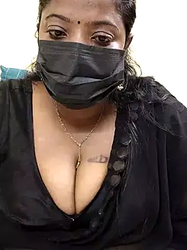 Snapshot of sheela28 chatting on December 7, 8:33 am sheela28 online show from December 7, 8:33 am