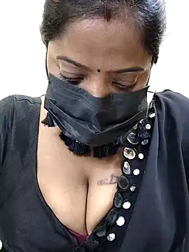 Snapshot of sheela28 chatting on December 7, 2:57 pm sheela28 online show from December 7, 2:57 pm