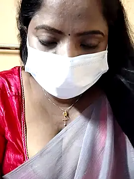 Snapshot of sheela28 chatting on December 13, 1:33 pm sheela28 online show from December 13, 1:33 pm