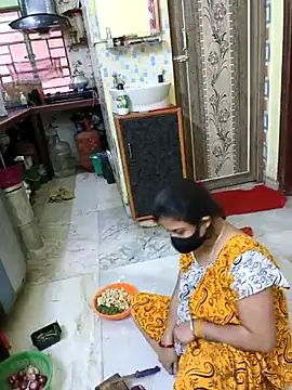 Snapshot of Cute-manisha chatting on February 19, 6:11 am Cute-manisha online show from February 19, 6:11 am