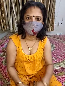 Snapshot of Cute-manisha chatting on July 8, 3:44 am Cute-manisha online show from July 8, 3:44 am