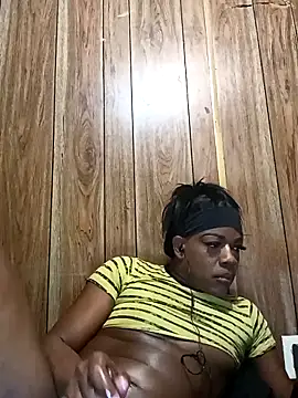 Snapshot of kobrashekyng chatting on December 22, 11:46 pm kobrashekyng online show from December 22, 11:46 pm