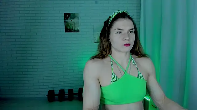 Lisa Ray online show from December 4, 9:45 pm