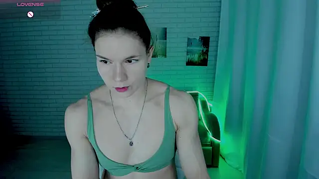 Lisa Ray online show from March 30, 2:45 am