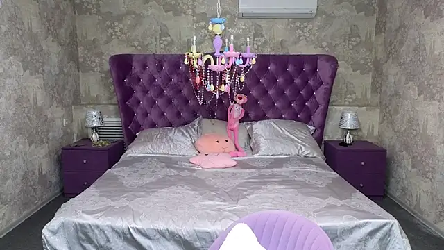 Snapshot of Barbara_Blonde chatting on March 19, 5:17 pm Barbara Blonde online show from March 19, 5:17 pm