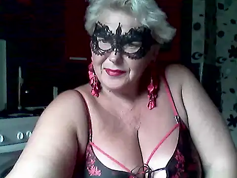 Snapshot of Lisa_Suzie chatting on July 23, 2:37 pm Lisa Suzie online show from July 23, 2:37 pm