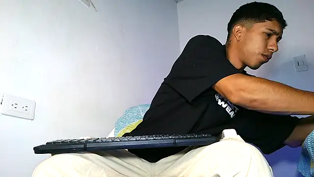 maximo vega newv online show from March 12, 7:53 pm