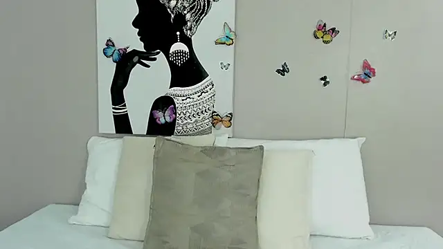 Adelesmithh online show from December 22, 11:40 am