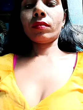 Snapshot of Kajal__Mehra chatting on April 27, 10:57 am Kajal Mehra online show from April 27, 10:57 am