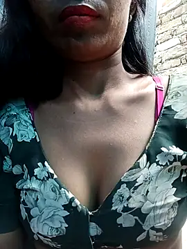 Snapshot of Kajal__Mehra chatting on May 1, 5:45 am Kajal Mehra online show from May 1, 5:45 am