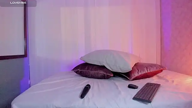 Snapshot of Pamela_Johnsonn chatting on February 8, 11:13 am Pamela Johnsonn online show from February 8, 11:13 am