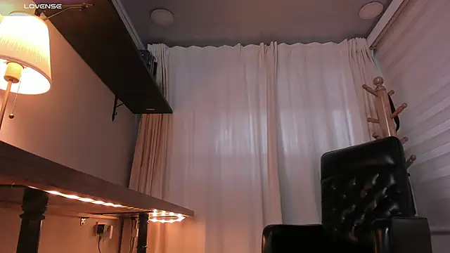 Snapshot of Pamela_Johnsonn chatting on February 14, 5:32 pm Pamela Johnsonn online show from February 14, 5:32 pm