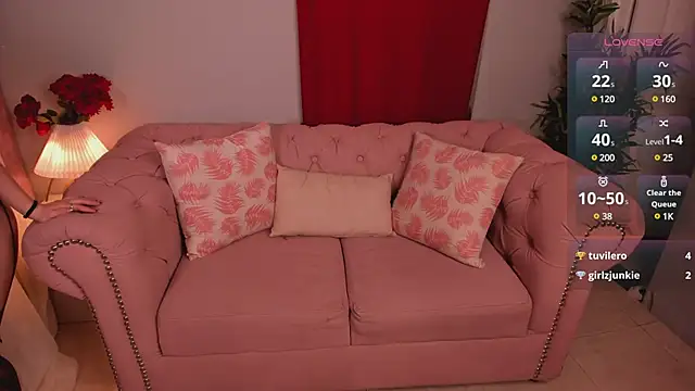 Lia Sweett  online show from February 24, 6:26 pm