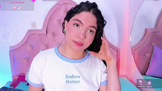 Snapshot of amandalee01 chatting on November 8, 7:56 pm amandalee01 online show from November 8, 7:56 pm