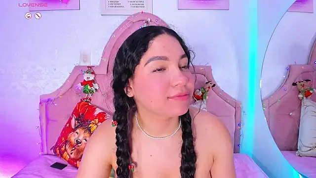 Snapshot of amandalee01 chatting on November 30, 7:51 pm amandalee01 online show from November 30, 7:51 pm