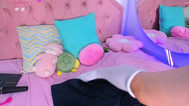 Snapshot of amandalee01 chatting on January 7, 7:16 pm amandalee01 online show from January 7, 7:16 pm