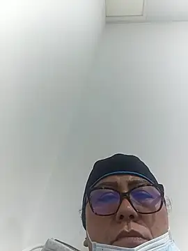 Darly Gomez online show from May 19, 5:14 am