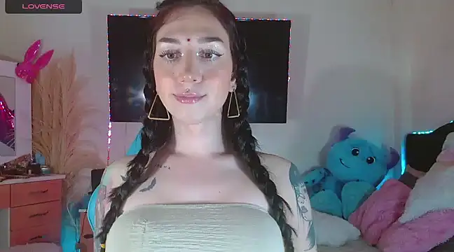 Snapshot of karla_zambrano chatting on December 27, 10:05 pm karla zambrano online show from December 27, 10:05 pm