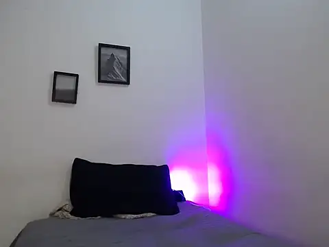 aria jhonsson online show from January 3, 3:05 am