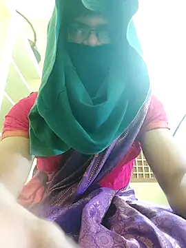 Snapshot of Nivi_23@xh chatting on July 1, 1:51 am Nivi 23xh online show from July 1, 1:51 am