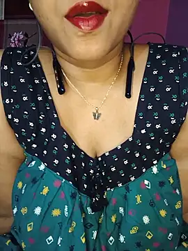 Snapshot of Sexy_Mona_Bhabhi chatting on June 17, 6:53 pm Sexy Mona Bhabhi online show from June 17, 6:53 pm