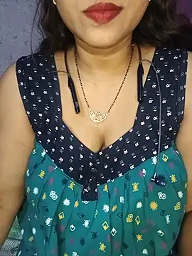 Snapshot of Sexy_Mona_Bhabhi chatting on July 21, 6:21 pm Sexy Mona Bhabhi online show from July 21, 6:21 pm