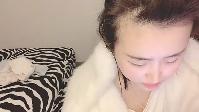 Snapshot of ffccvjsexx chatting on January 6, 11:07 am ffccvjsexx online show from January 6, 11:07 am