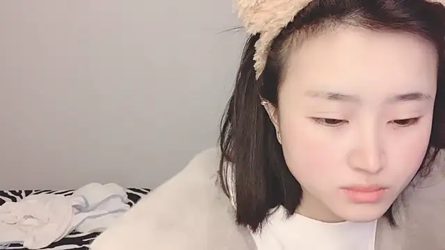 Snapshot of ffccvjsexx chatting on January 11, 10:29 am ffccvjsexx online show from January 11, 10:29 am