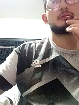 Nene1325 online show from December 17, 12:45 am