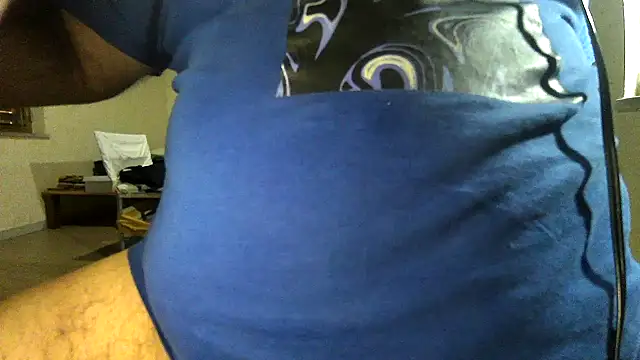 Snapshot of angel0_voglioso chatting on December 13, 9:02 am angel0 voglioso online show from December 13, 9:02 am