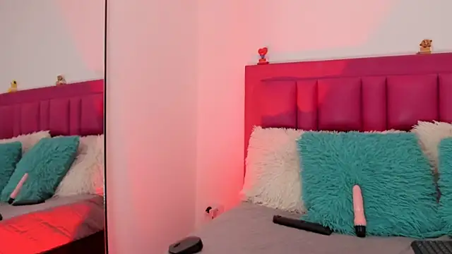 luna kyong online show from December 11, 4:20 pm