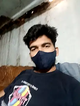 Roni1028 online show from January 8, 10:15 am