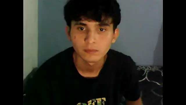 Snapshot of Charley_quin chatting on December 10, 12:17 am Charley quin online show from December 10, 12:17 am