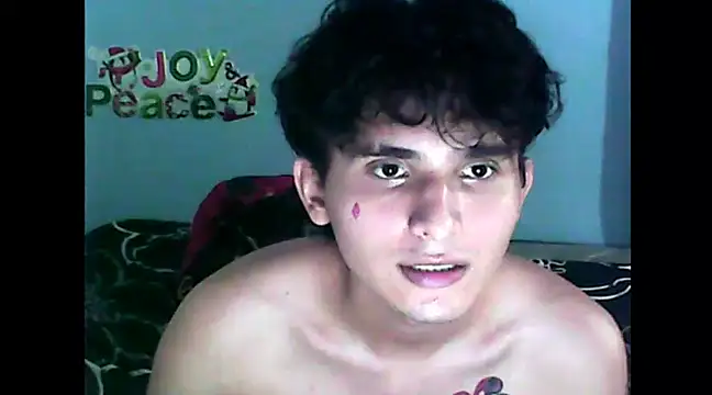 Snapshot of Charley_quin chatting on December 24, 3:38 am Charley quin online show from December 24, 3:38 am