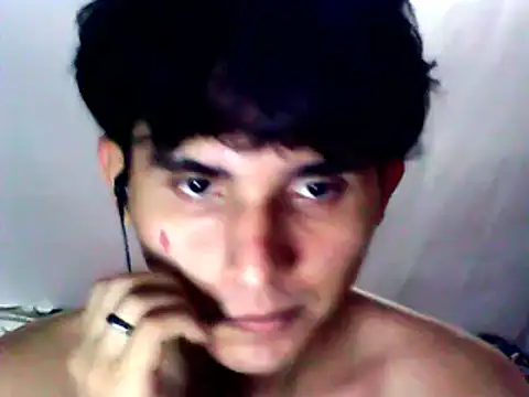 Snapshot of Charley_quin chatting on February 16, 1:36 am Charley quin online show from February 16, 1:36 am