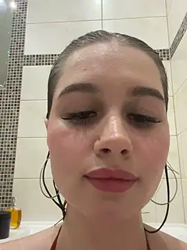 EllieHayes online show from December 22, 1:11 pm