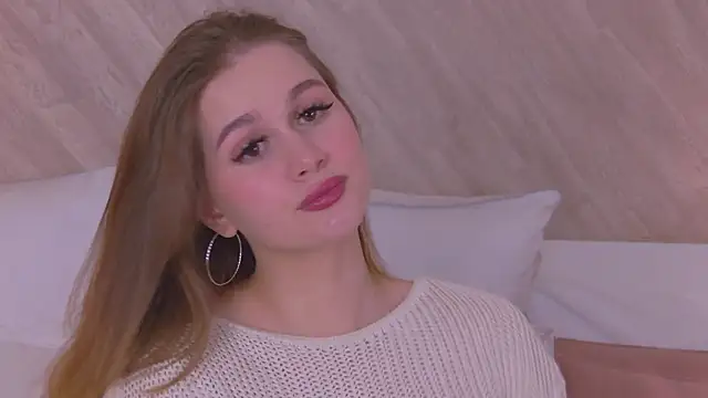 EllieHayes online show from December 26, 2:59 pm